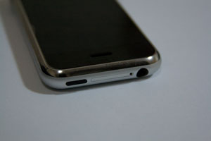 iPhone SIM slot